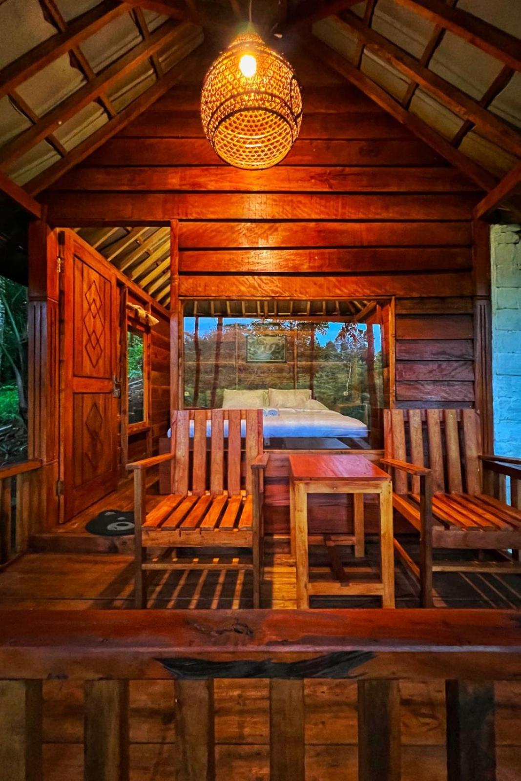 Aulia Bungalows Tetebatu Extérieur photo